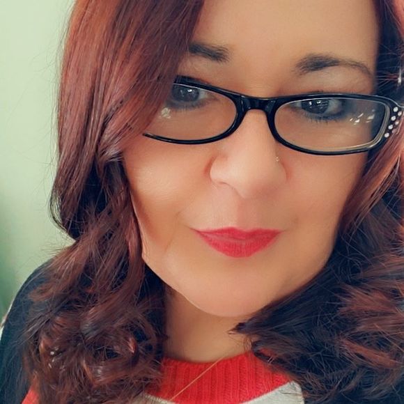 Profile Picture of Christine Spruill (@caligirl103171) on Poshmark