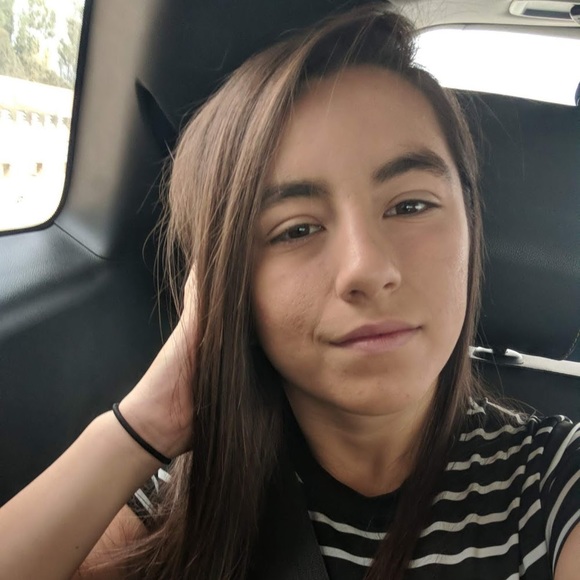 Profile Picture of Sam Iacobacci (@rileyrileyyy) on Poshmark