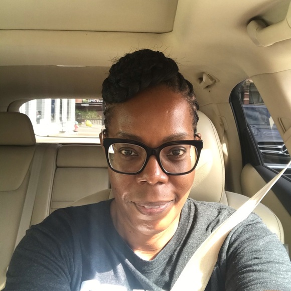 Profile Picture of Mrs Bundrige (@mrsbundrige) on Poshmark