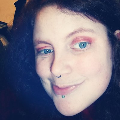 Profile Picture of Jessie Lynn (@jessaklutz66) on Twitter