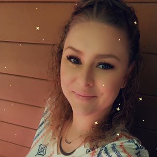 LeeAnne Daniels - Facebook Profile Picture of LeeAnne Daniels (@leeanne.daniels.3363) on Facebook