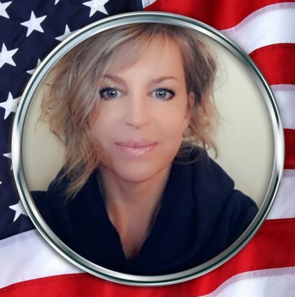 Profile Picture of Shelbey Dutter (@sew4doh) on Poshmark