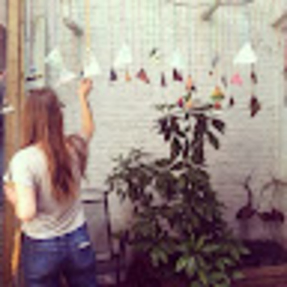 Profile Picture of Stephanie Thuman (@stephaniethuman) on Poshmark