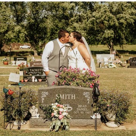 Profile Picture of Whitney Reese (@hinspeter14) on Poshmark