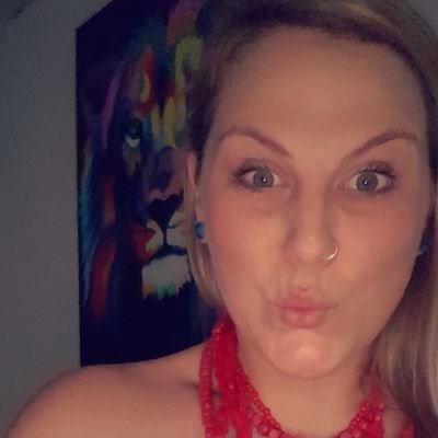 Profile Picture of Jess Jarrett-Wright (@shibbyjess) on Twitter