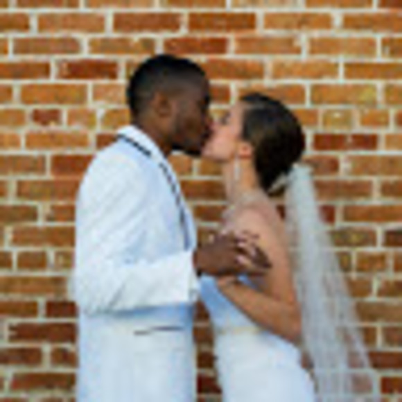 Profile Picture of Bitsy Hess (@bitsyhess22) on Poshmark