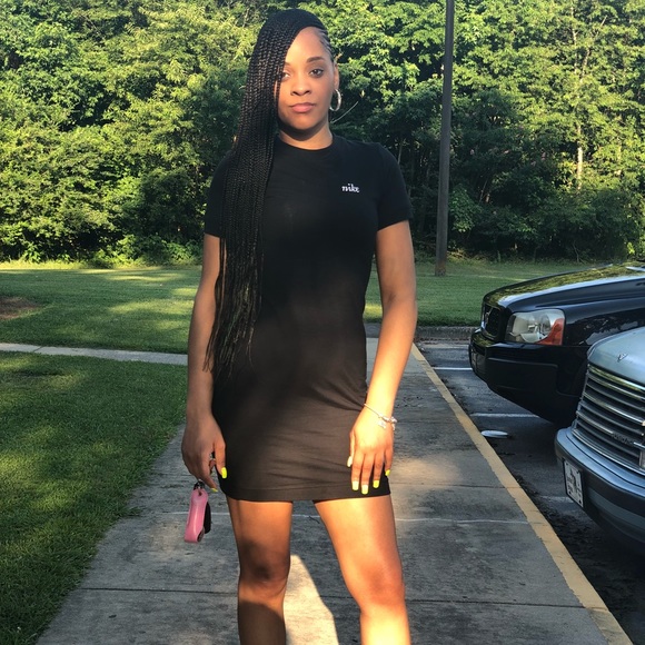 Profile Picture of Annie Maldonado (@mrsannieb) on Poshmark