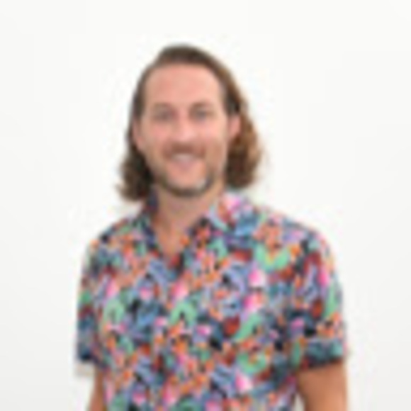 Profile Picture of Kevin Henry (@kevinchenry79) on Poshmark