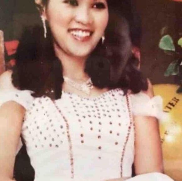 Profile Picture of Irene Constas (@ireneconstas) on Poshmark