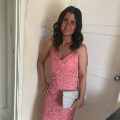 Julia Machin - Twitter Profile Picture of Julia Machin (@libpophat) on Twitter