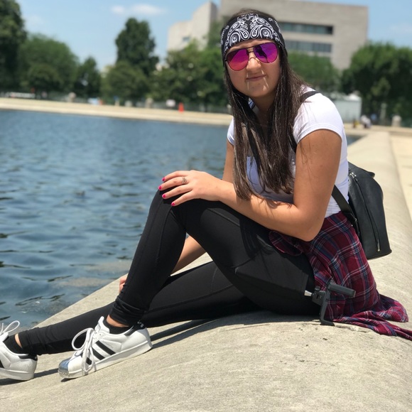 Alaa Bakkar - Poshmark Profile Picture of Alaa Bakkar (@alaobakaro0122) on Poshmark