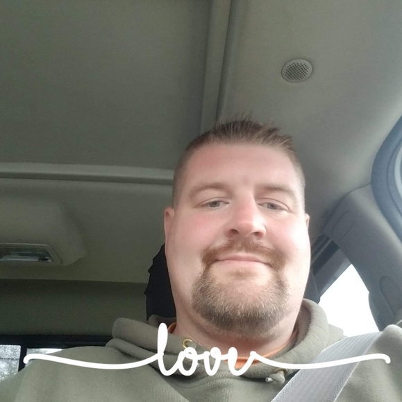 Profile Picture of Sammi Beckim (@jeremygirl69) on Poshmark