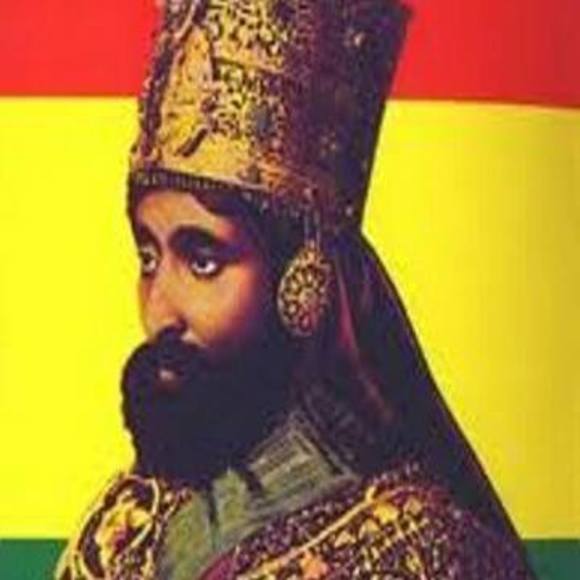 Profile Picture of Dexter David (@dexterdavid) on Poshmark