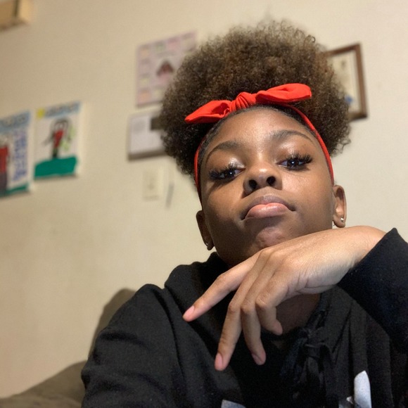 Profile Picture of Aniya Remley (@a_remley) on Poshmark