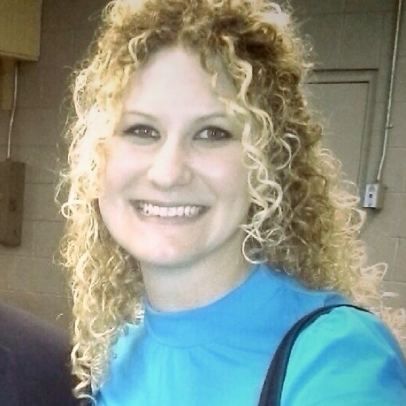 Profile Picture of Nichole Colaluca (@ncolaluca) on Poshmark