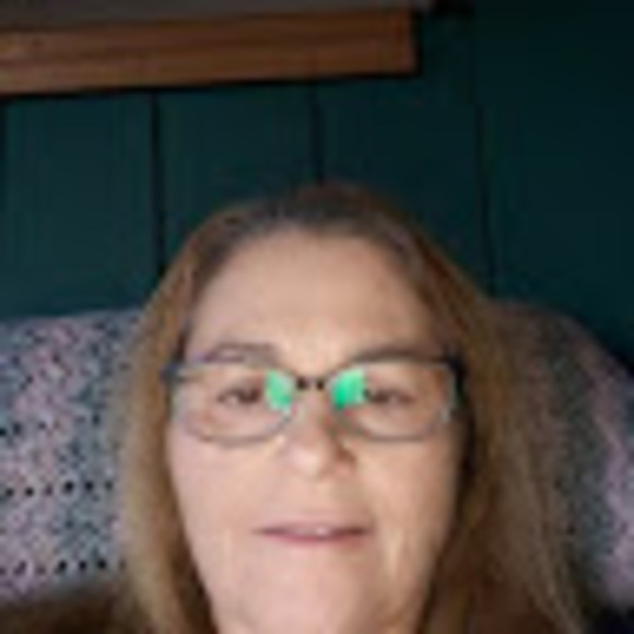 Profile Picture of Dianna Phillips (@dp092361) on Poshmark