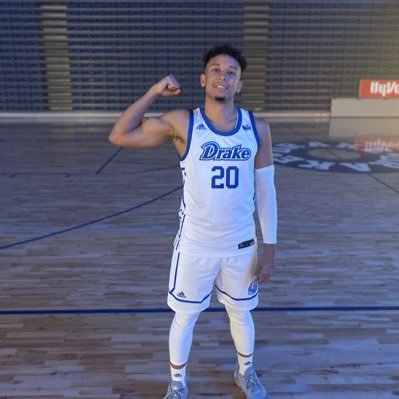 Jonah Jackson - Twitter Profile Picture of Jonah Jackson (@TheLuvForBall33) on Twitter