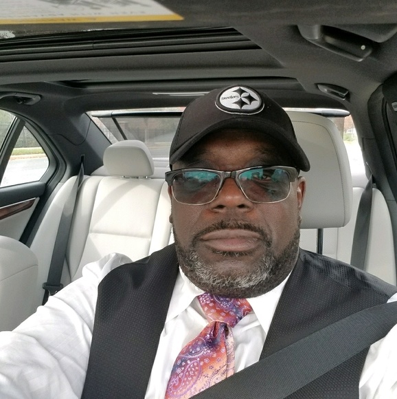 Profile Picture of Tony Bellamy (@tbell58) on Poshmark