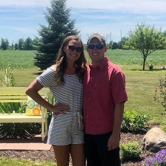 Profile Picture of Tanessa Talaski (@ttalaski14) on Poshmark