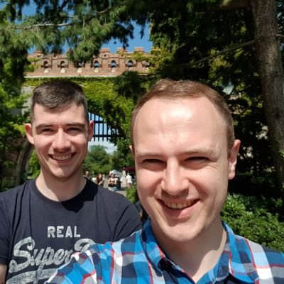 Profile Picture of Tom Towers (@tomthevet) on Twitter