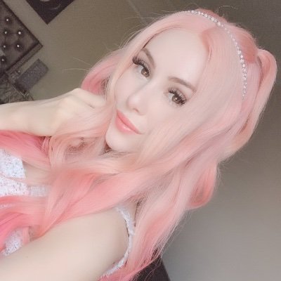 Profile Picture of Alyssa (@StrawberryAshe) on Twitter