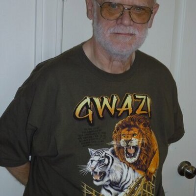 Profile Picture of Raymond Sommer (@Olderbear) on Twitter