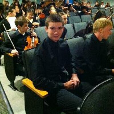 Profile Picture of James McLelland (@Southern_Cello) on Twitter