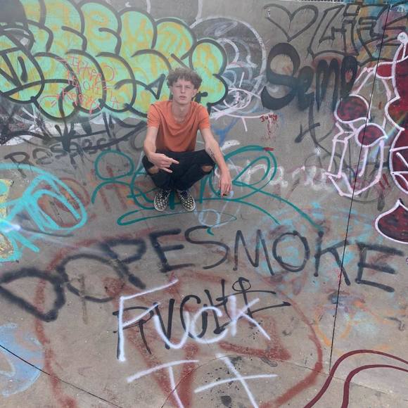 Profile Picture of David Albertson (@davidalbertson) on Poshmark