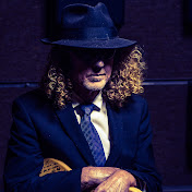 Profile Picture of Steve Romig (@SteveRomigsongwriter) on Youtube