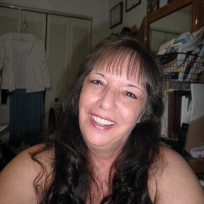 Profile Picture of Debra Harper (@@oldladywho1) on Twitter