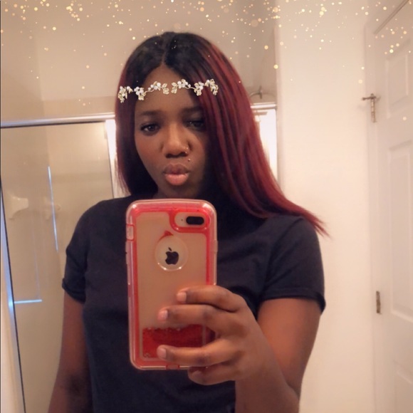 Jonaria Broaders - Poshmark Profile Picture of Jonaria Broaders (@jonaria21) on Poshmark