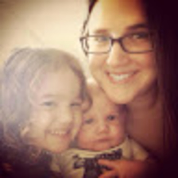 Profile Picture of Krista Trewhella (@willowsage) on Poshmark