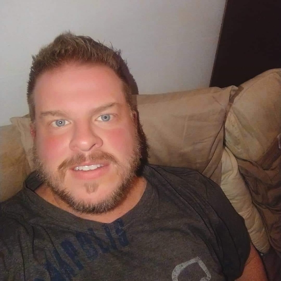 Dave Wulff - Poshmark Profile Picture of Dave Wulff (@poultrypress) on Poshmark