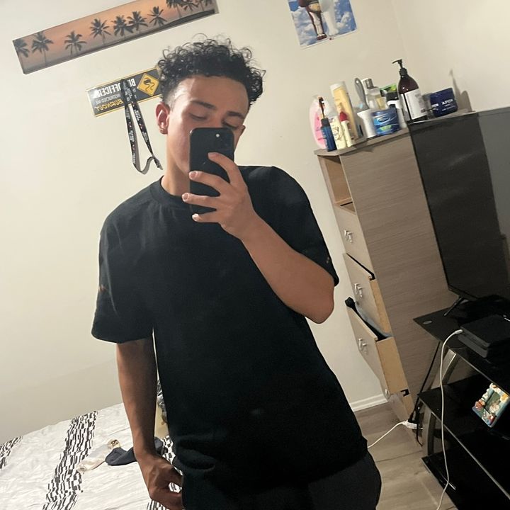 Profile Picture of Wilfredo (@wilfredolunaa) on Tiktok