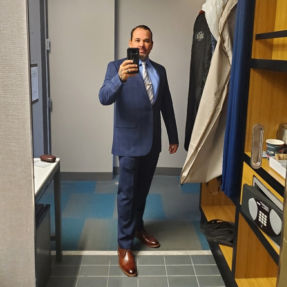 Profile Picture of Doug Cummings (@doug1746) on Poshmark