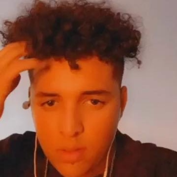 Profile Picture of Jared Valenzuela (@jaredvalenzu999) on Poshmark