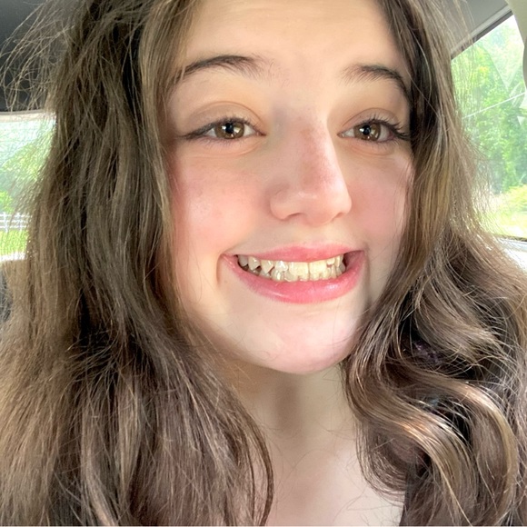 Profile Picture of Kendal Huffines (@kendalhuffines) on Poshmark