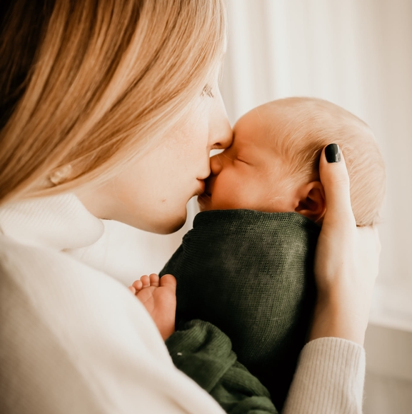 Profile Picture of Mari Bennett (@mbjackson2) on Poshmark