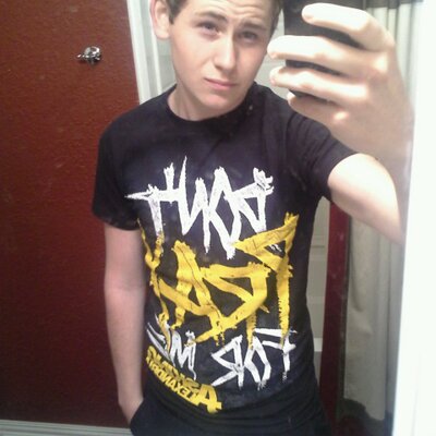 Profile Picture of Stephen Holcomb (@Stephen11_26_13) on Twitter