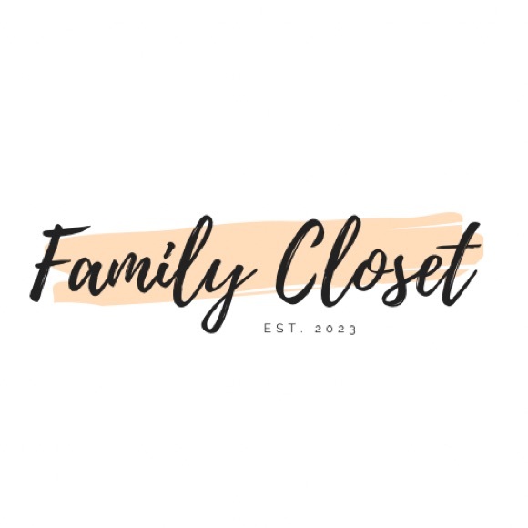 Profile Picture of Chrissy Boyce (@poshmark_family) on Poshmark