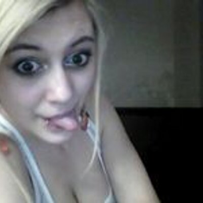Profile Picture of Eloise Kirk (@Eloisei06) on Twitter