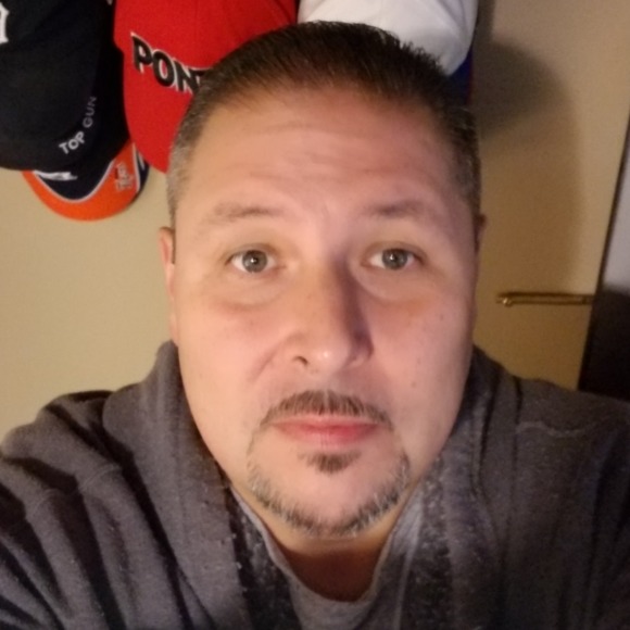 Profile Picture of Michael Feltner (@felt189302) on Poshmark