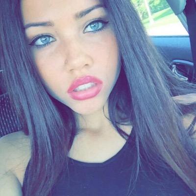 Profile Picture of Zoey Watson (@Zoey91__) on Twitter