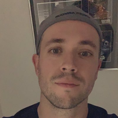 Profile Picture of David James Holloway (@CirqueduDurve) on Twitter