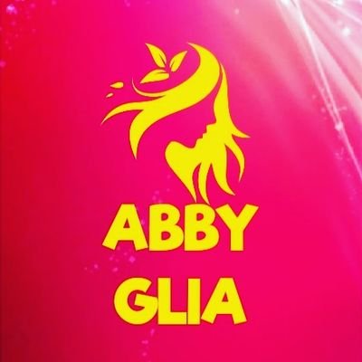 Profile Picture of ABBY GLIA FASHION (@AbbyGlia) on Twitter