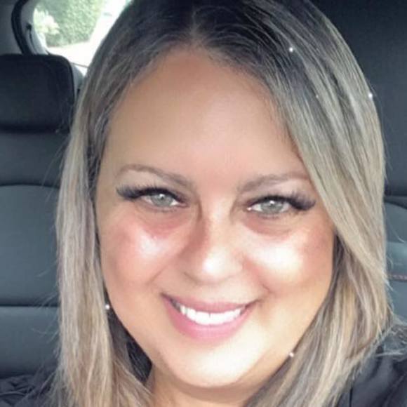 Profile Picture of Sonia Shenouda (@soniashenouda) on Poshmark