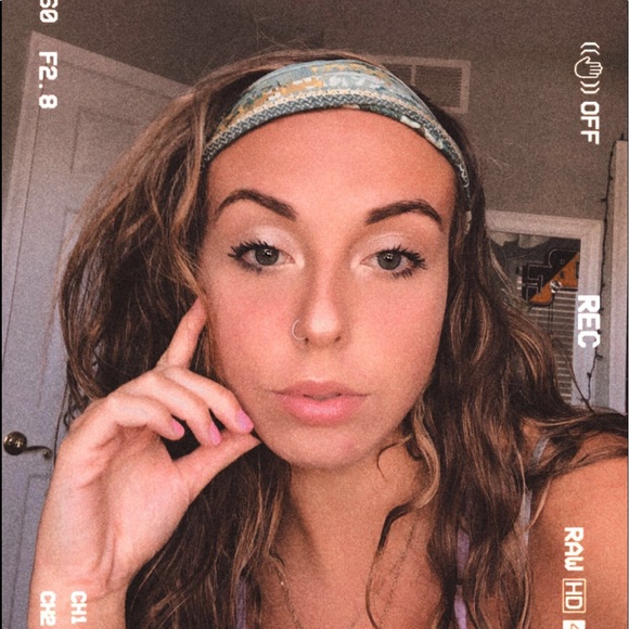 Profile Picture of Bekah Recchio (@bekrec) on Poshmark