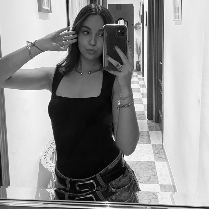 Profile Picture of paula (@paulamchelle) on Tiktok