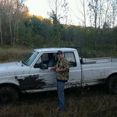 Profile Picture of Brandon Schmid (@redneckschmid) on Twitter