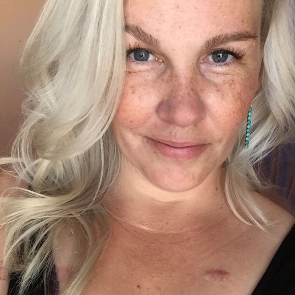 Profile Picture of Kim Marciniak (@kimmarxiniak) on Poshmark